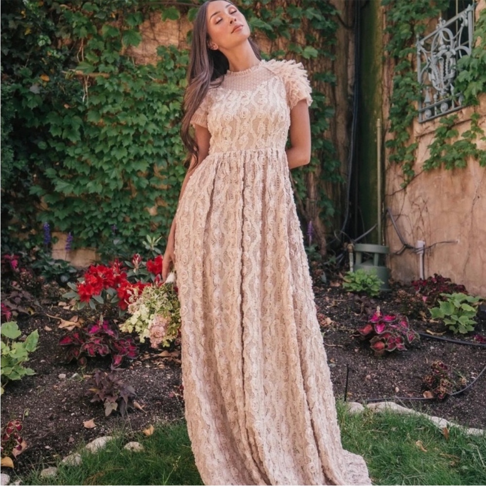 NWOT WHITE Jessakae Victoria Lace Maxi Dress